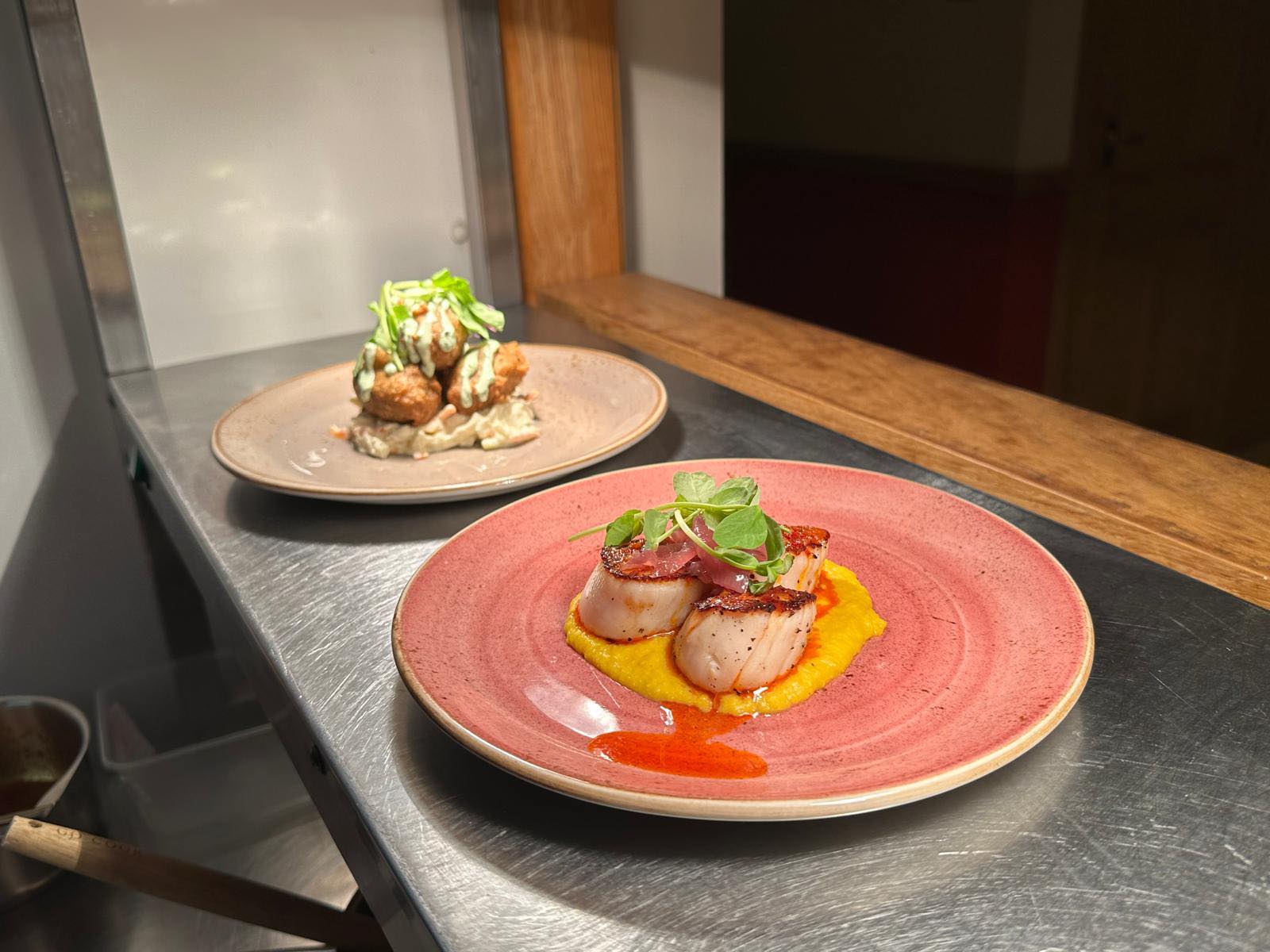 Seared scallops with celeriac purée