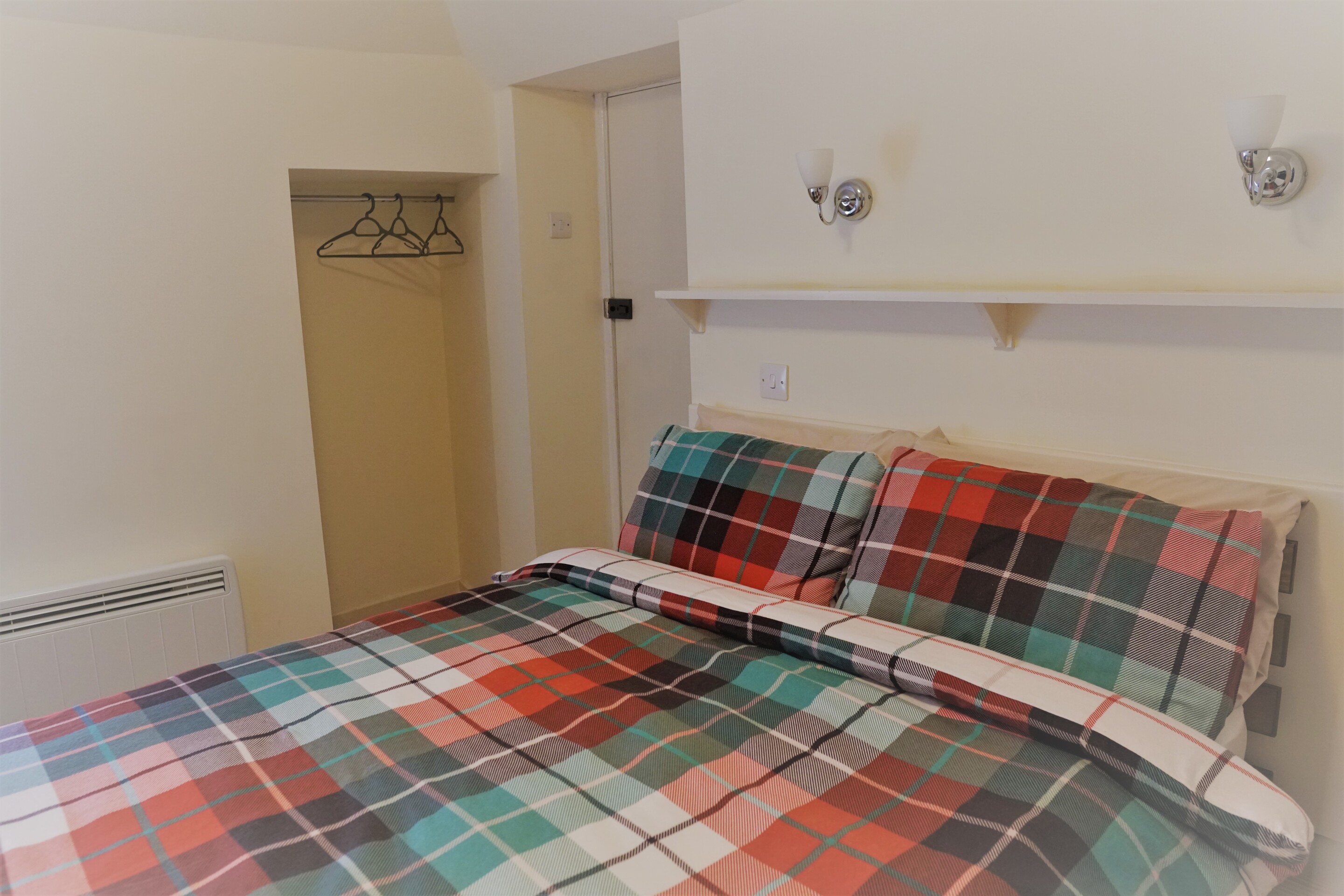 Ben's Room, quiet retreat at the rear