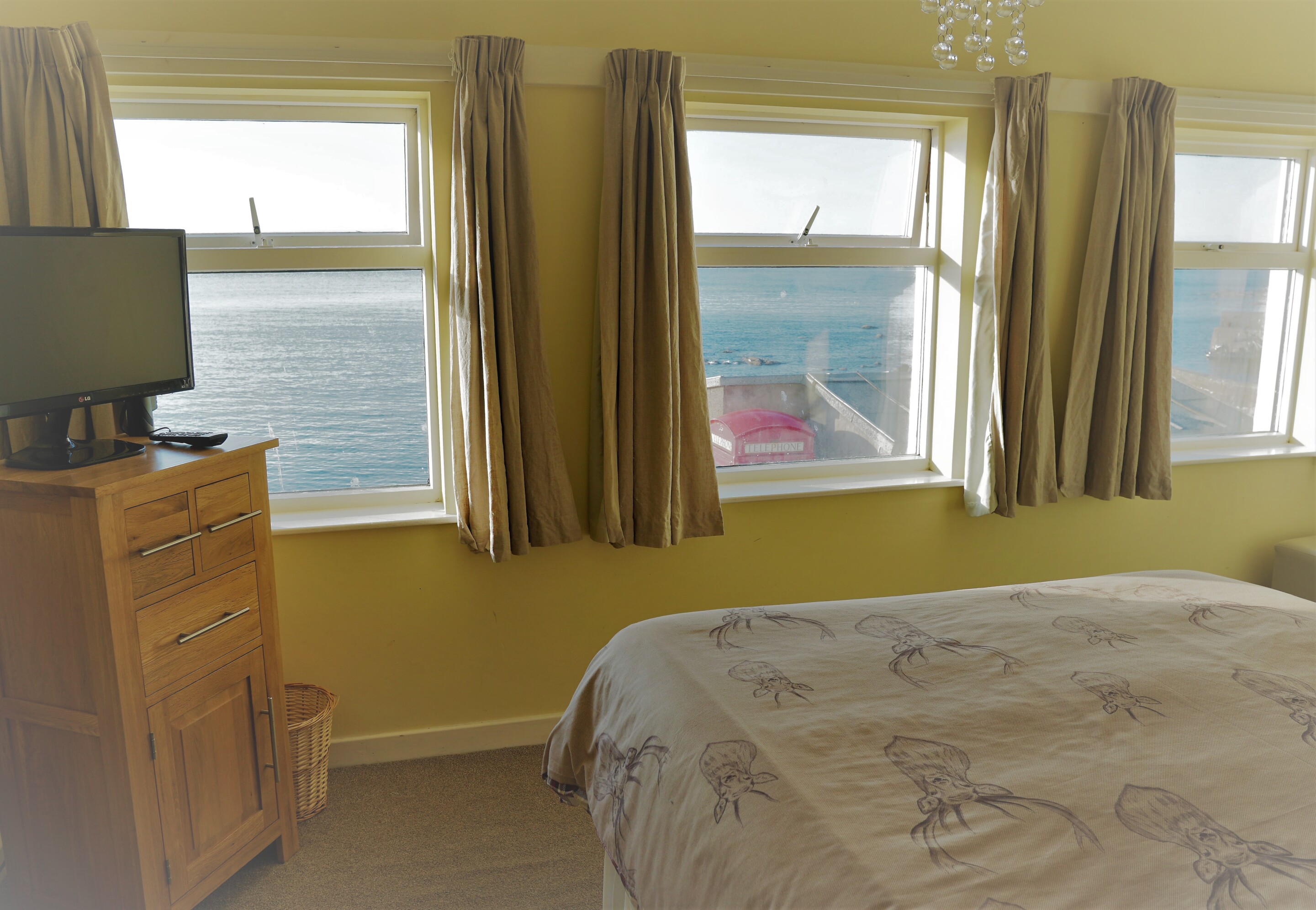 Happer's Room with panoramic sea view
